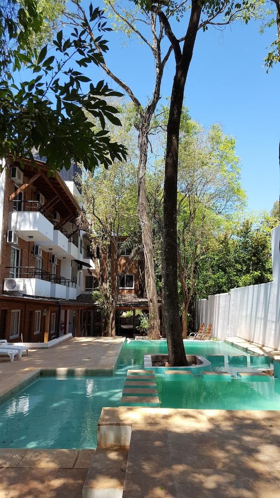 Kelta Hotel Puerto Iguazu Centro Bagian luar foto